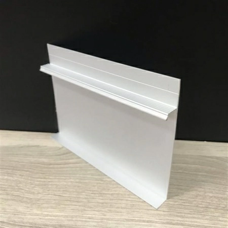 Алюминиевый профиль скрытого плинтуса с полкой анодированный