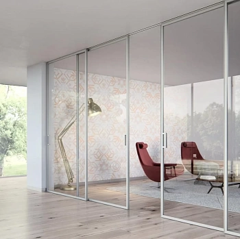 Стеклянная перегородка