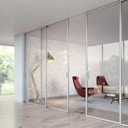 Стеклянная перегородка