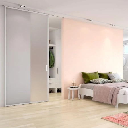 Стеклянная перегородка